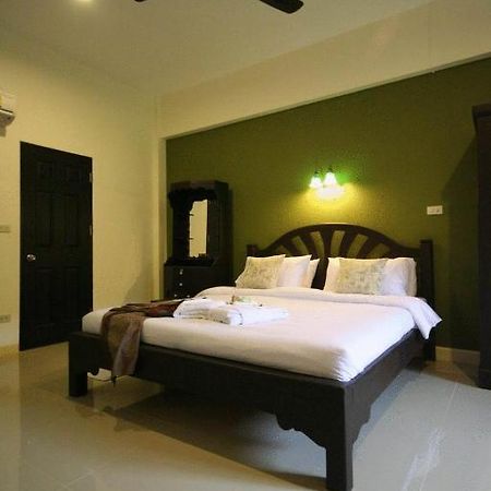 Ploen Pattaya Residence By Tolani Buitenkant foto