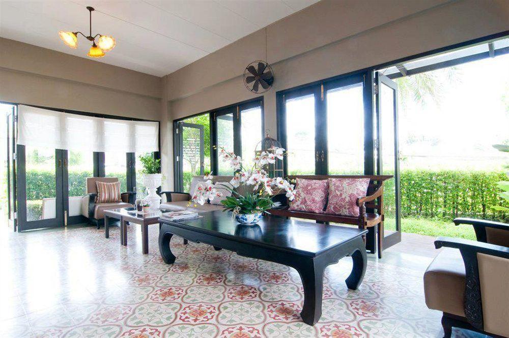 Ploen Pattaya Residence By Tolani Buitenkant foto