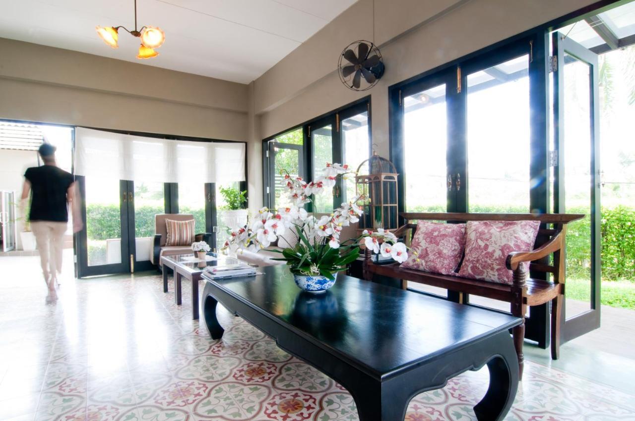 Ploen Pattaya Residence By Tolani Buitenkant foto